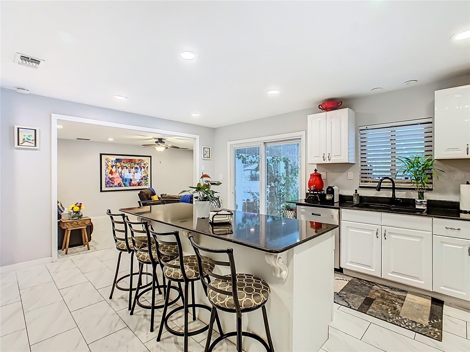 Image 24 of 69 For 3437 Oakview Drive