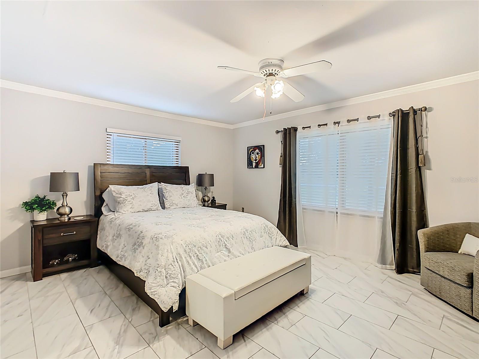 Image 31 of 69 For 3437 Oakview Drive