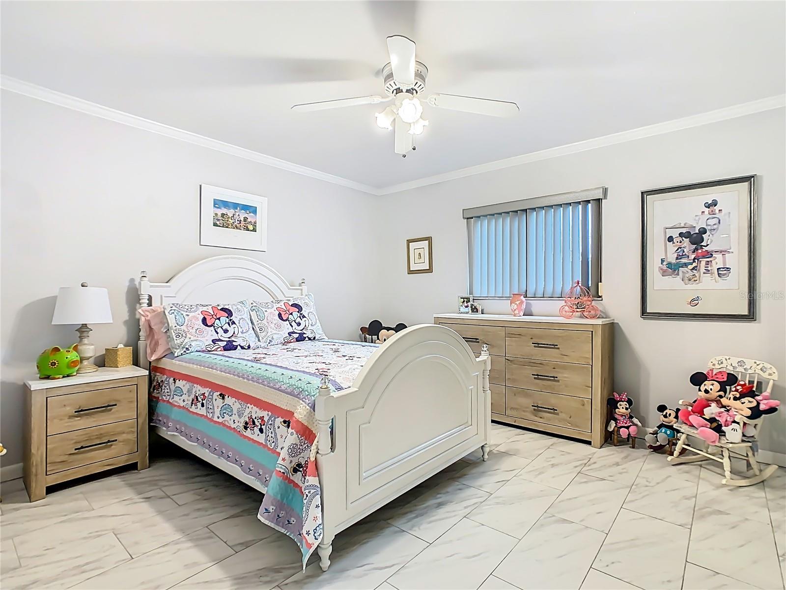 Image 35 of 69 For 3437 Oakview Drive