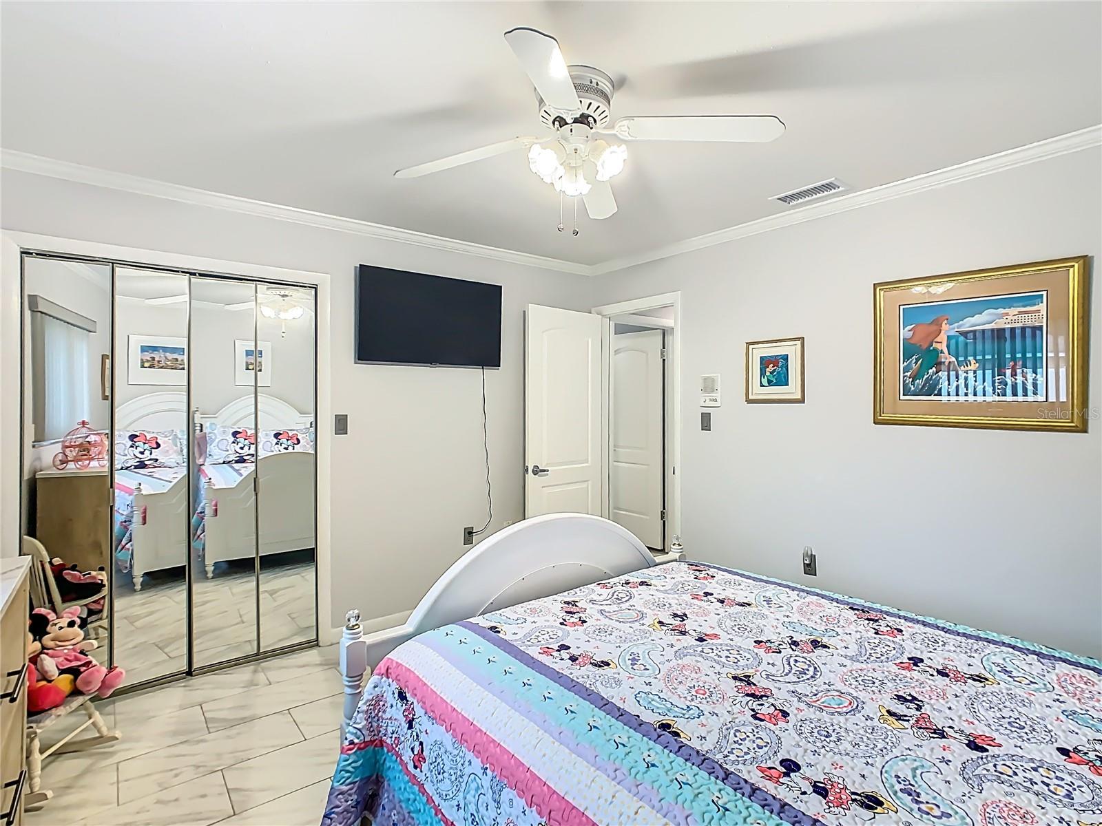 Image 36 of 69 For 3437 Oakview Drive