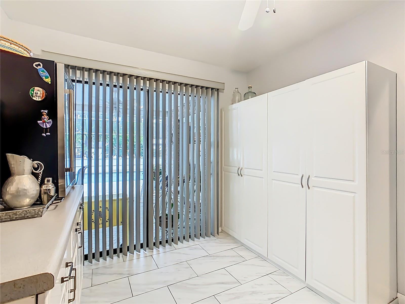 Image 44 of 69 For 3437 Oakview Drive