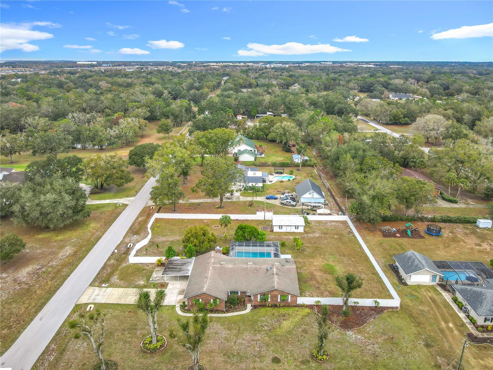 Image 6 of 69 For 3437 Oakview Drive