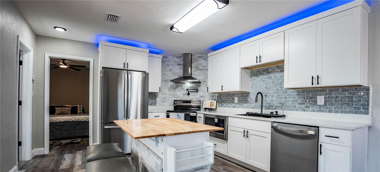 Image 16 of 43 For 115 Flamingo Drive