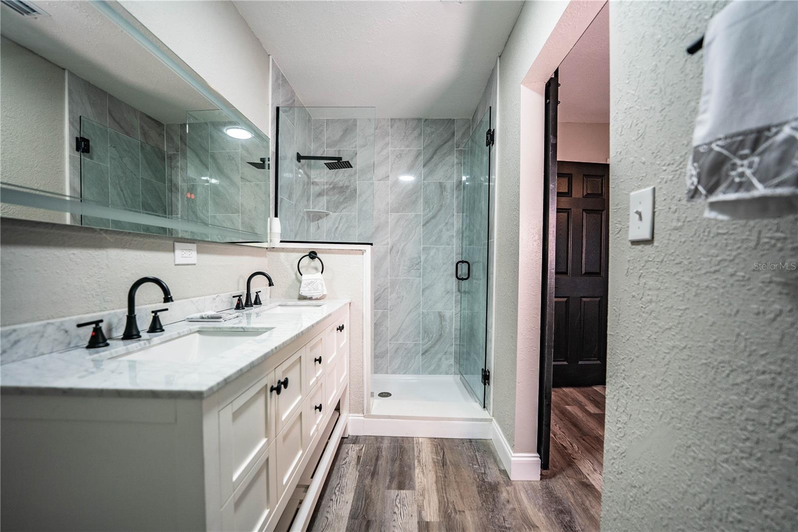 Image 24 of 43 For 115 Flamingo Drive