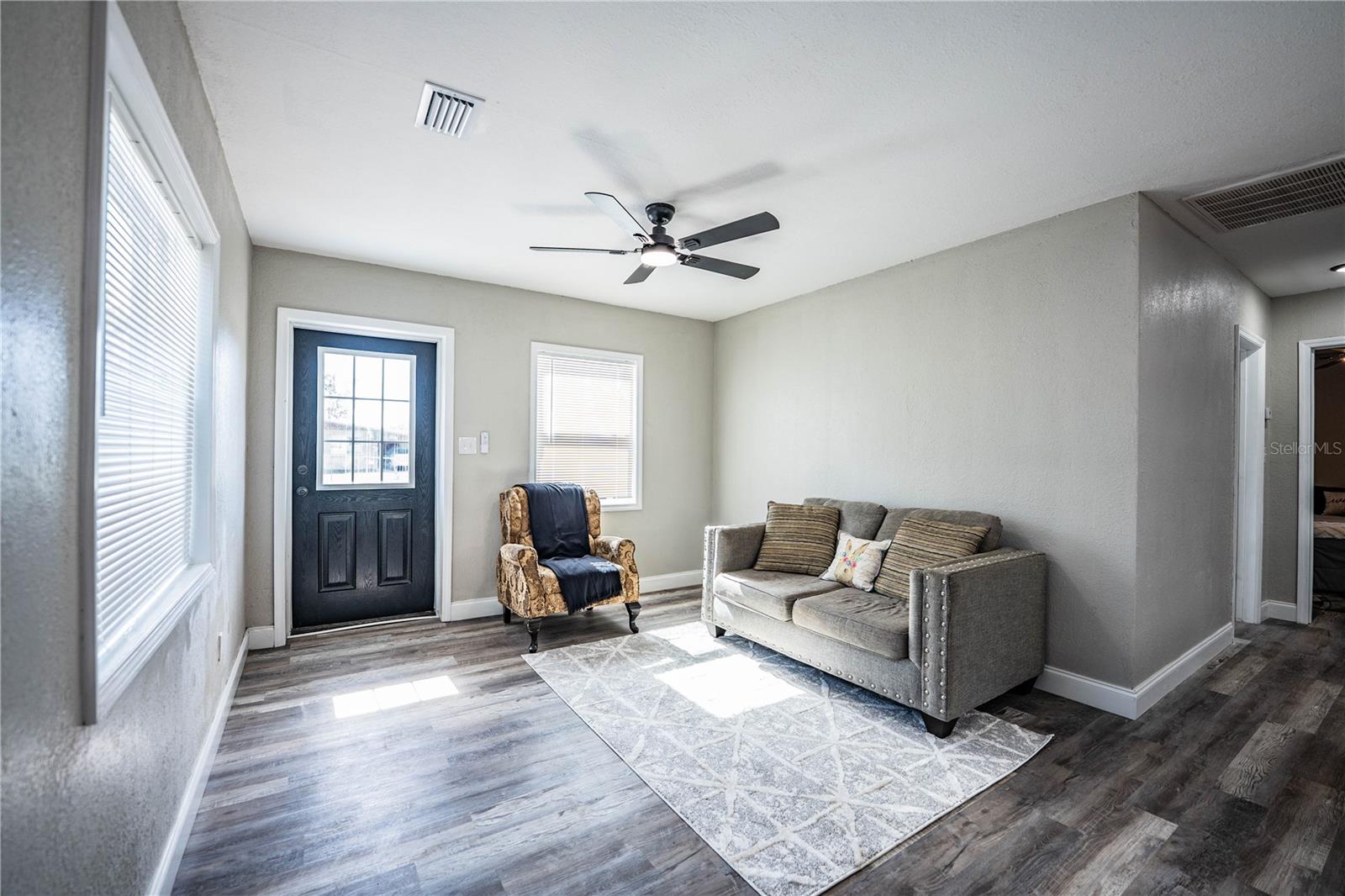 Image 4 of 43 For 115 Flamingo Drive