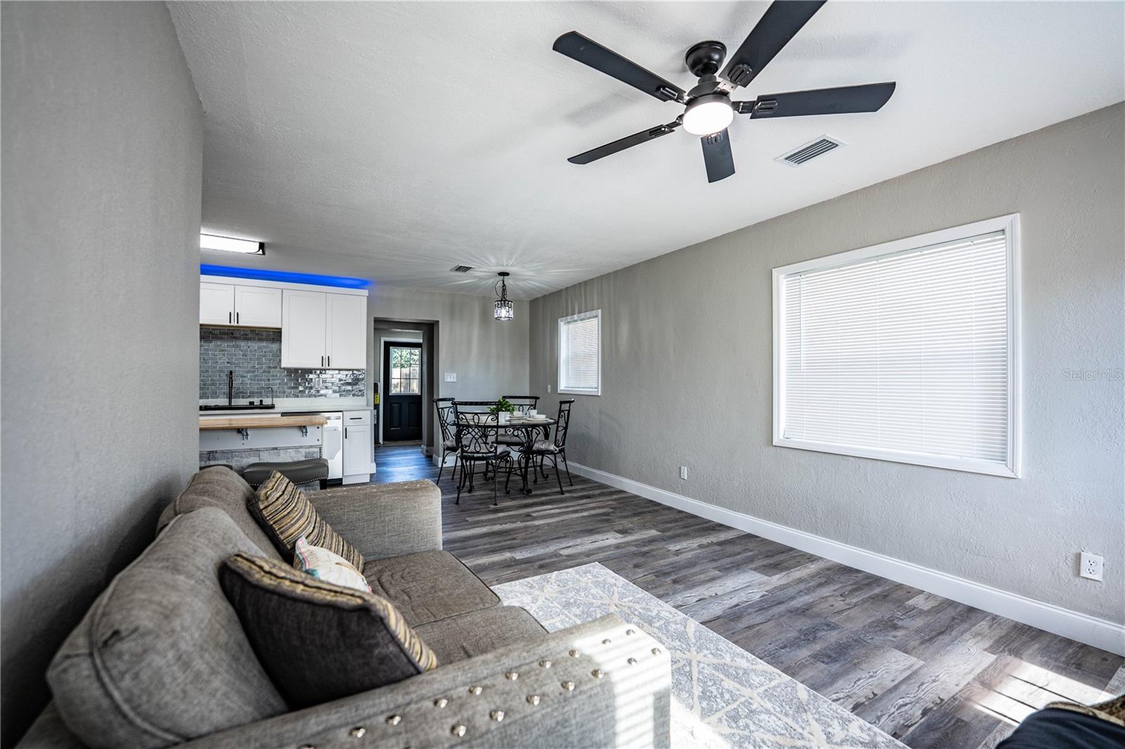 Image 6 of 43 For 115 Flamingo Drive