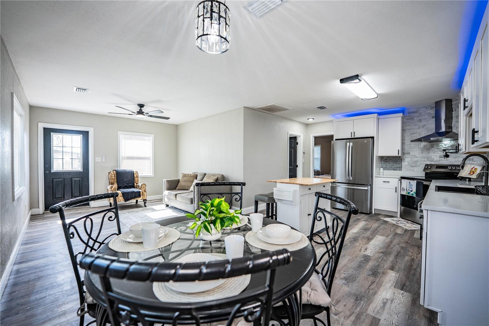 Image 8 of 43 For 115 Flamingo Drive