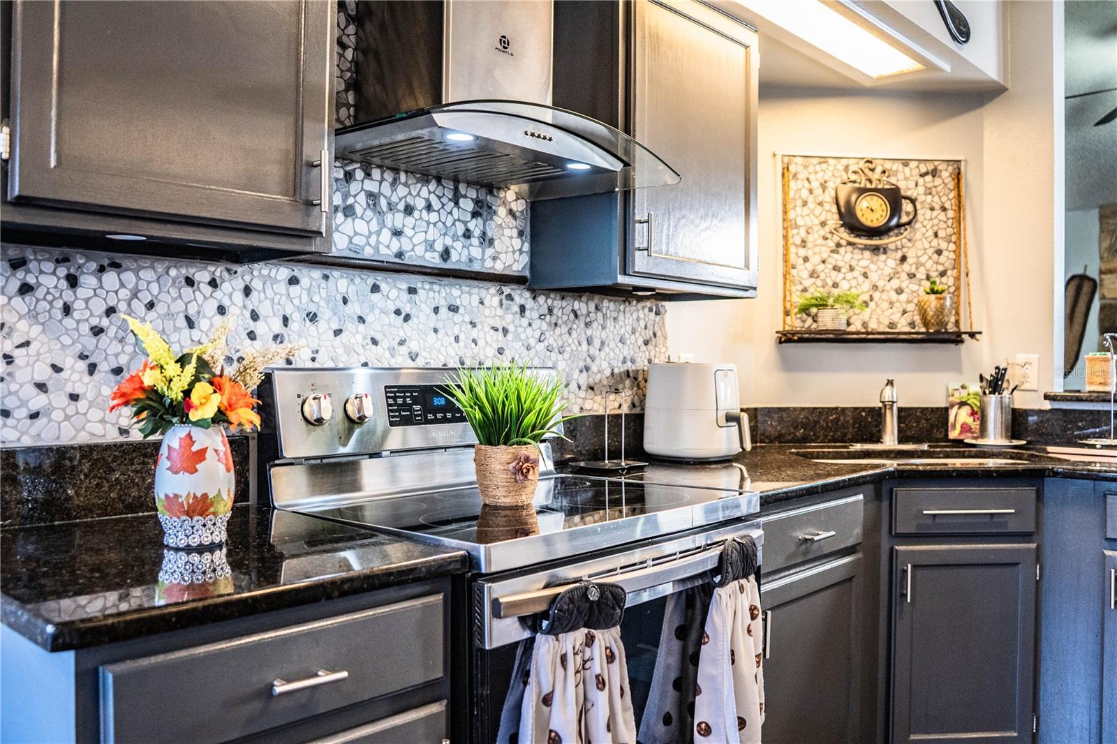 Image 17 of 60 For 3304 Fox Ridge Drive