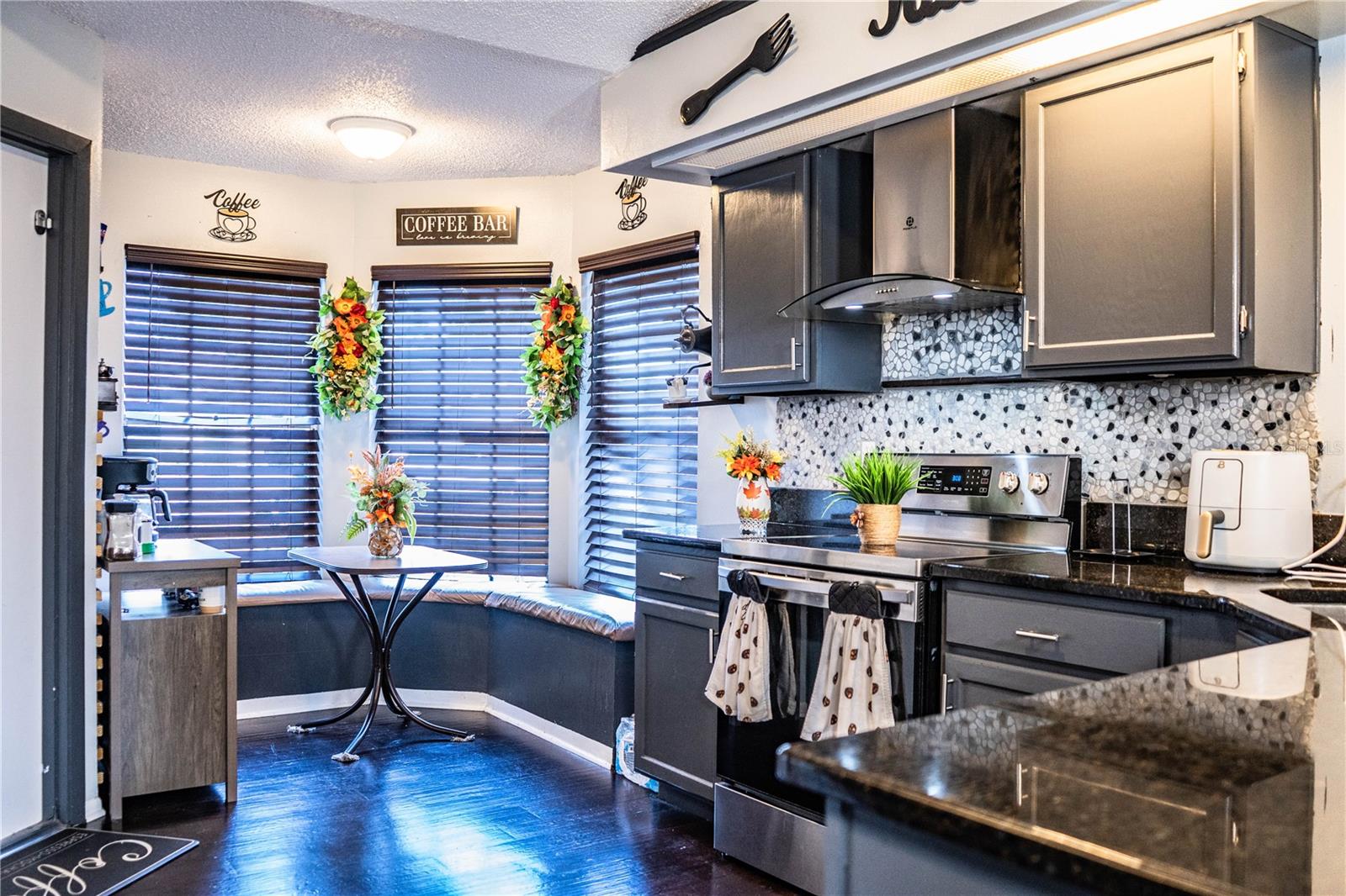 Image 21 of 60 For 3304 Fox Ridge Drive