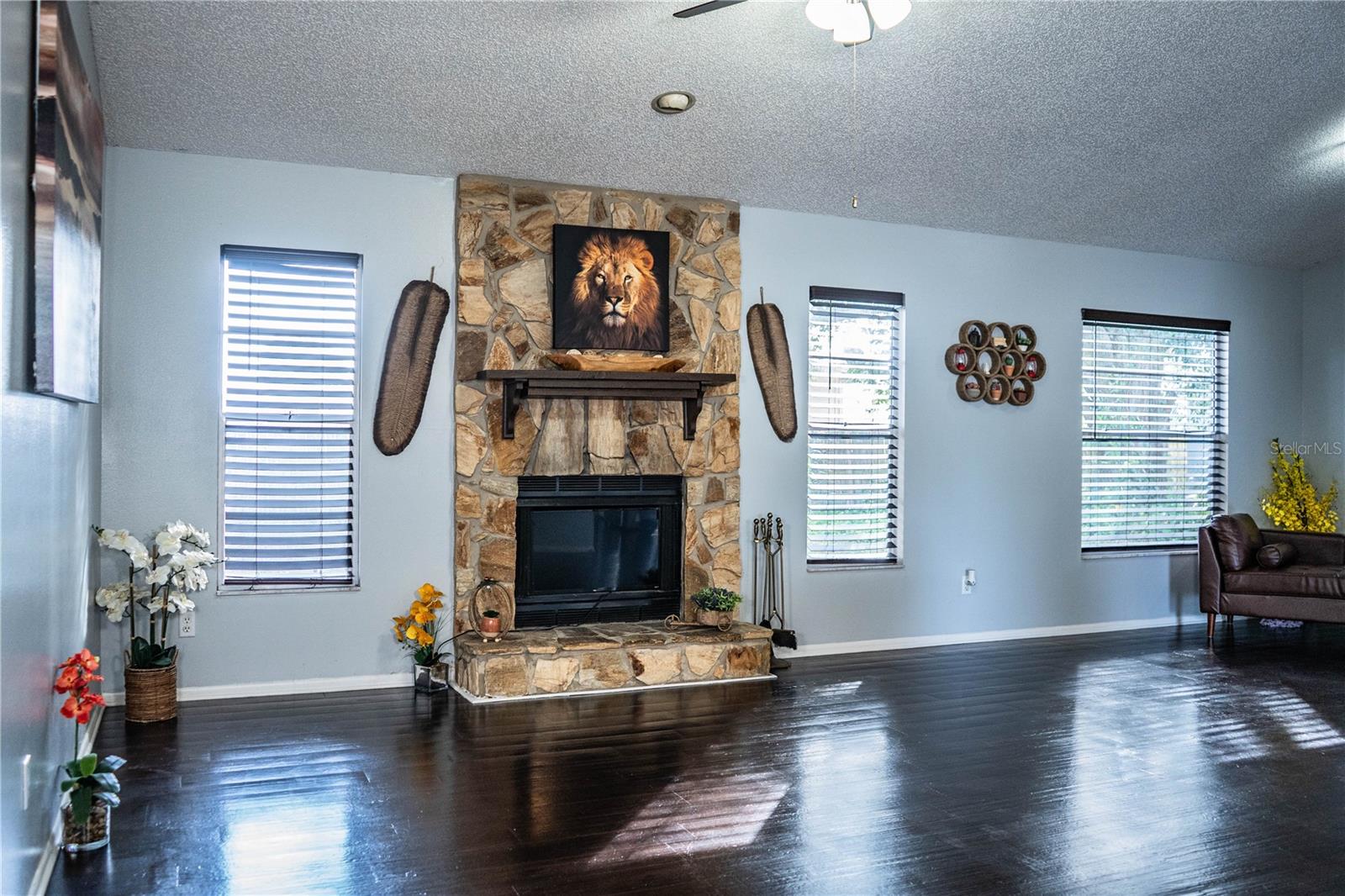 Image 8 of 60 For 3304 Fox Ridge Drive