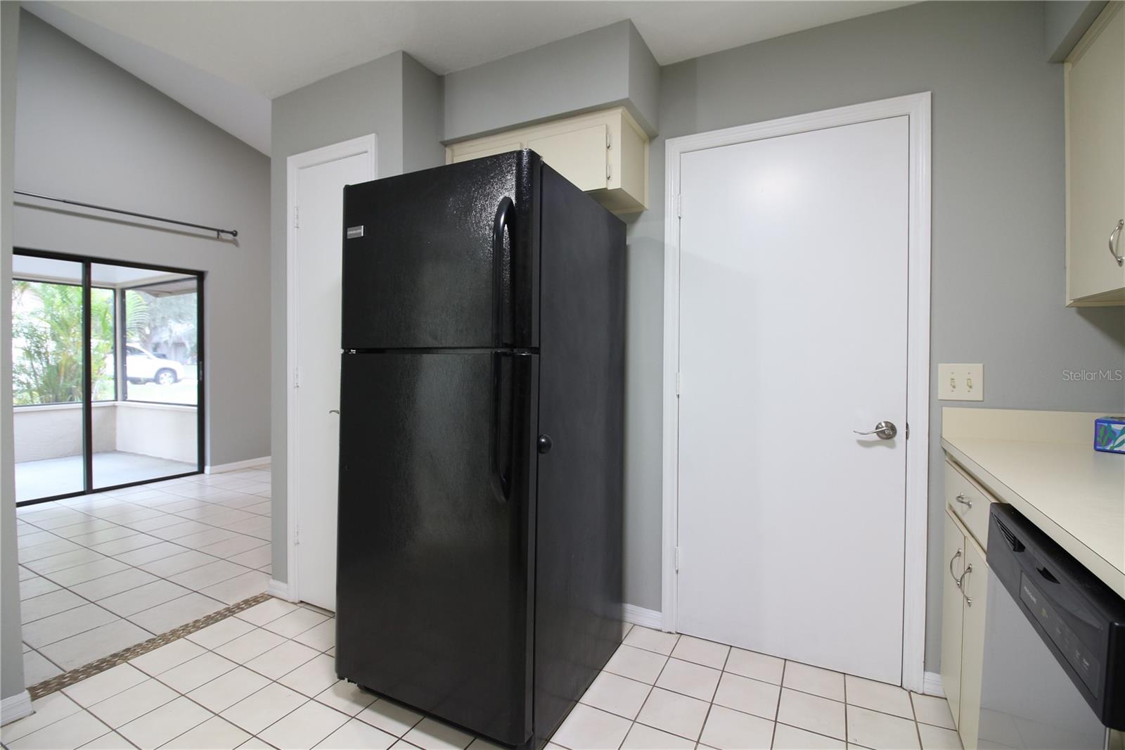 Image 10 of 18 For 5004 Fairfield Drive