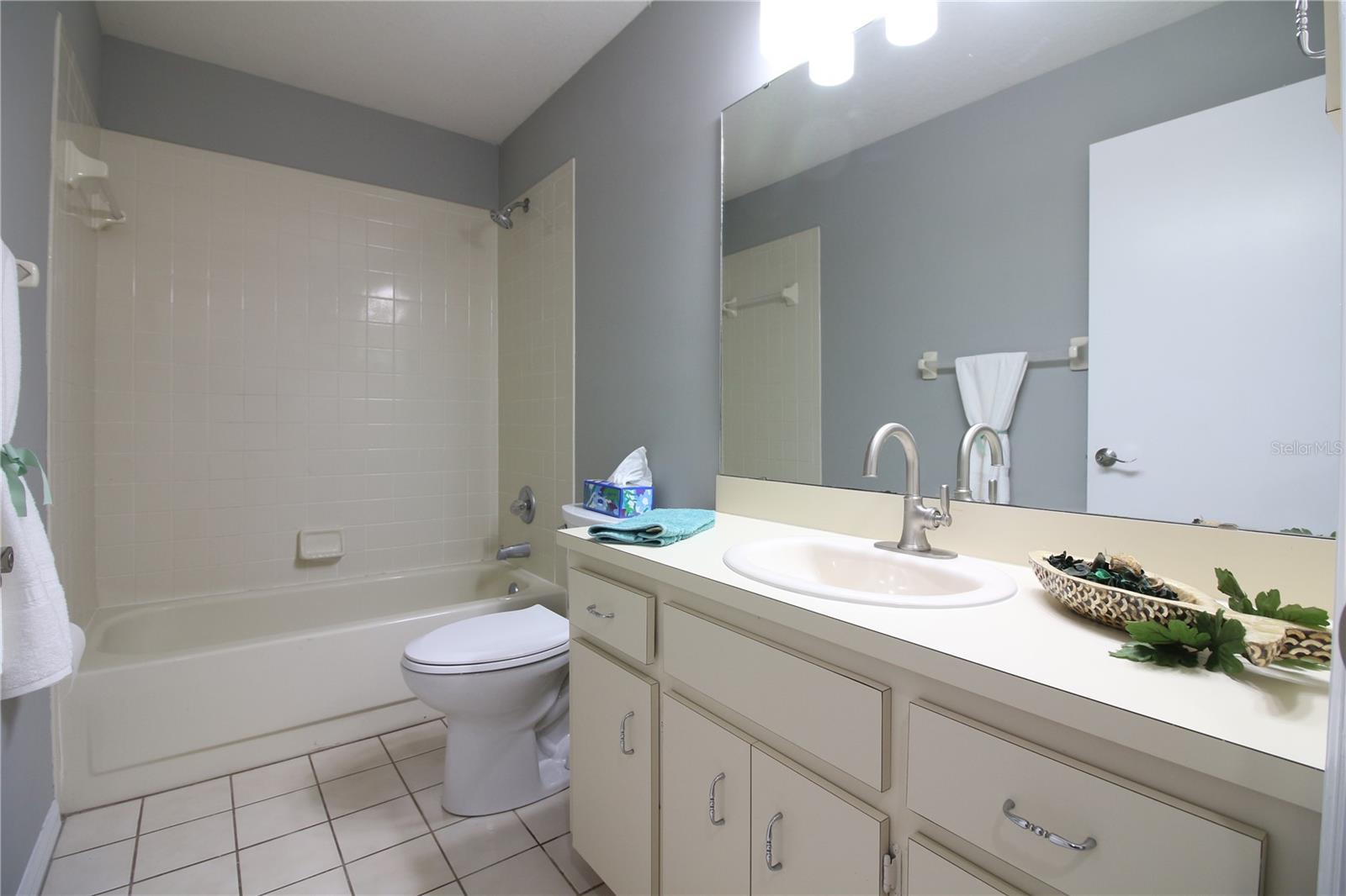 Image 16 of 18 For 5004 Fairfield Drive