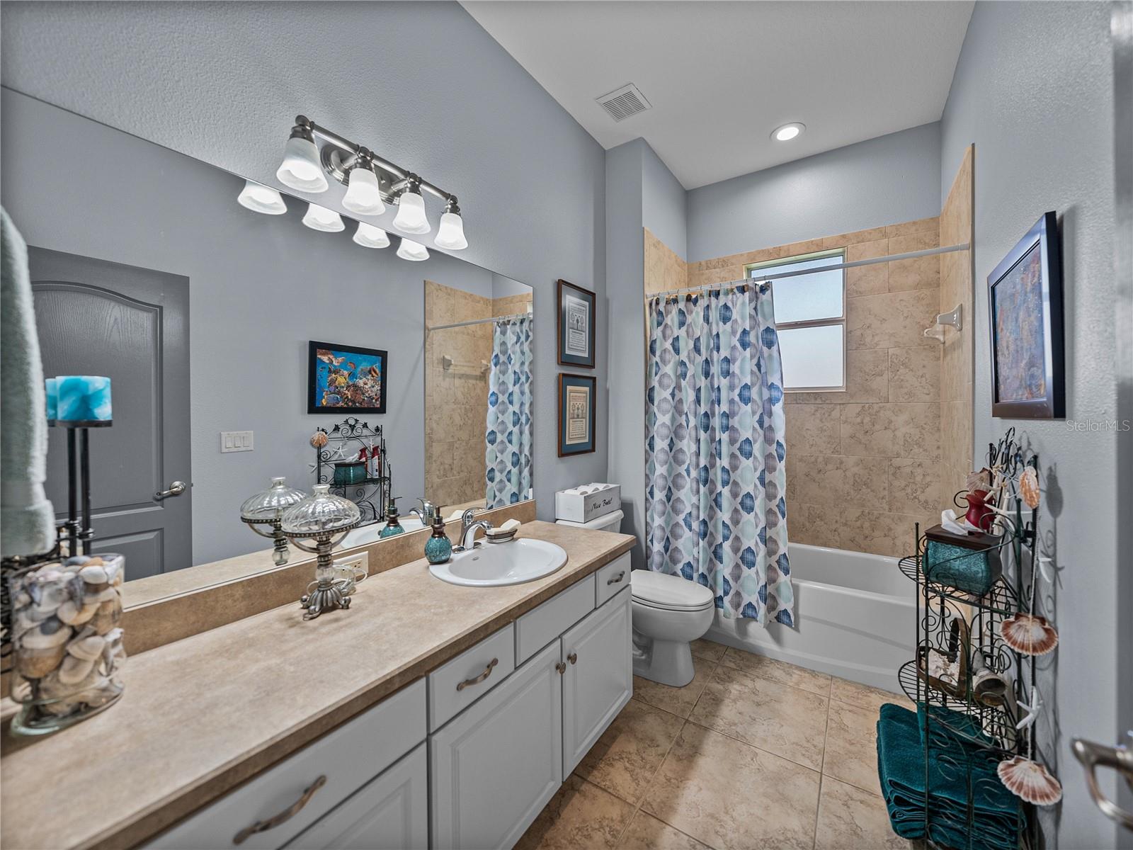 Image 25 of 36 For 800 Osprey Landing Drive