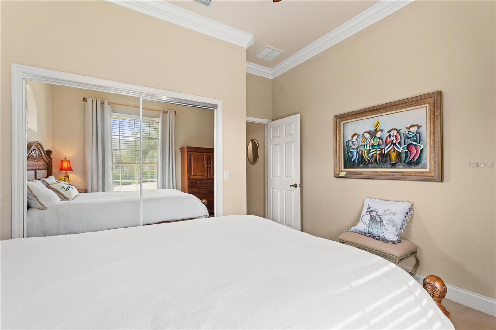 Image 29 of 38 For 370 Meandering Way