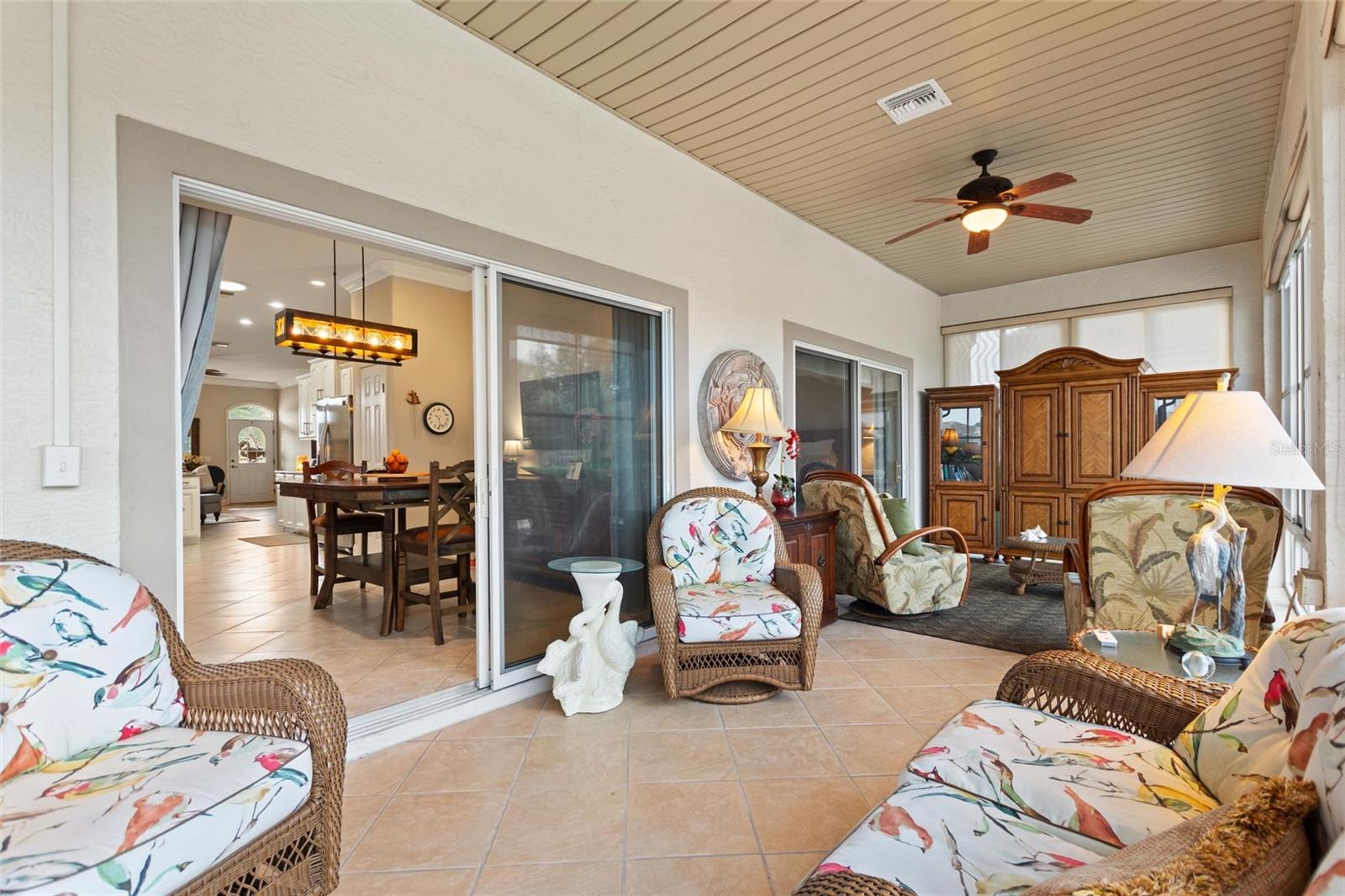 Image 33 of 38 For 370 Meandering Way