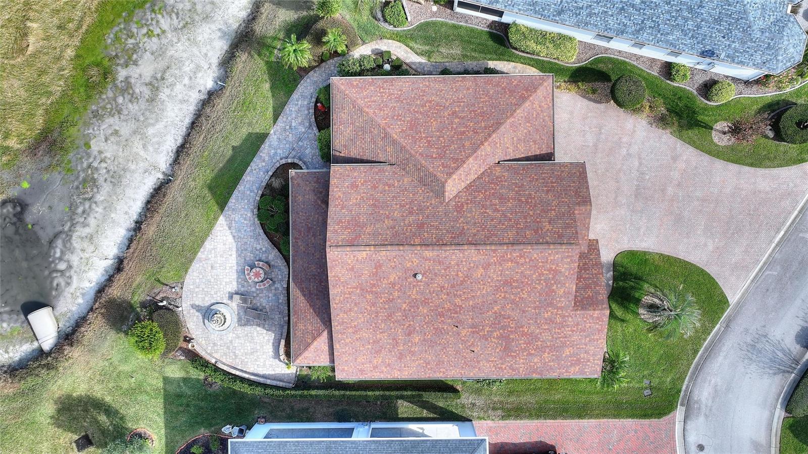 Image 7 of 38 For 370 Meandering Way