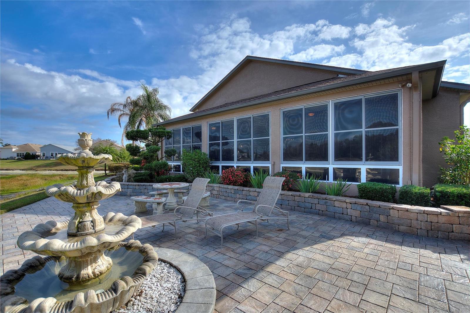 Image 9 of 38 For 370 Meandering Way