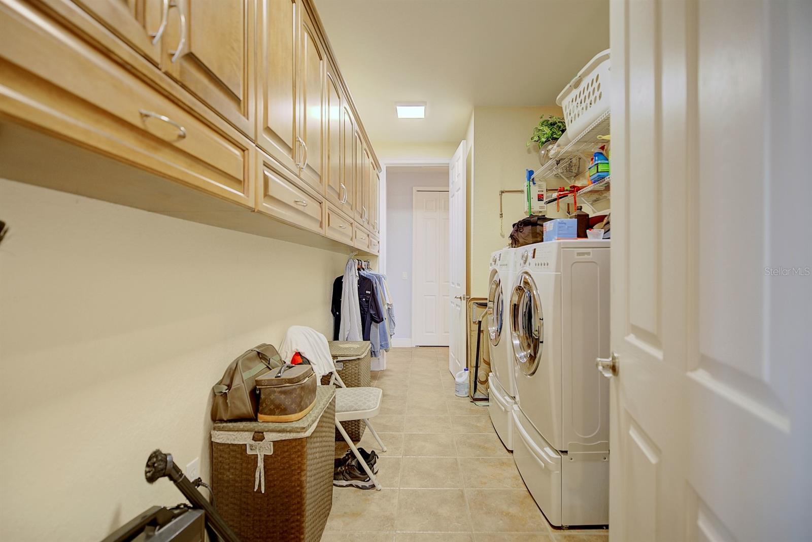 Image 17 of 42 For 194 Leisure Lane