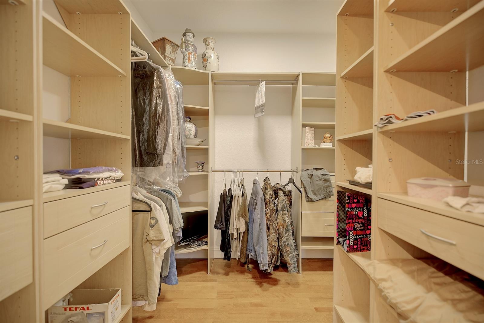 Image 22 of 42 For 194 Leisure Lane