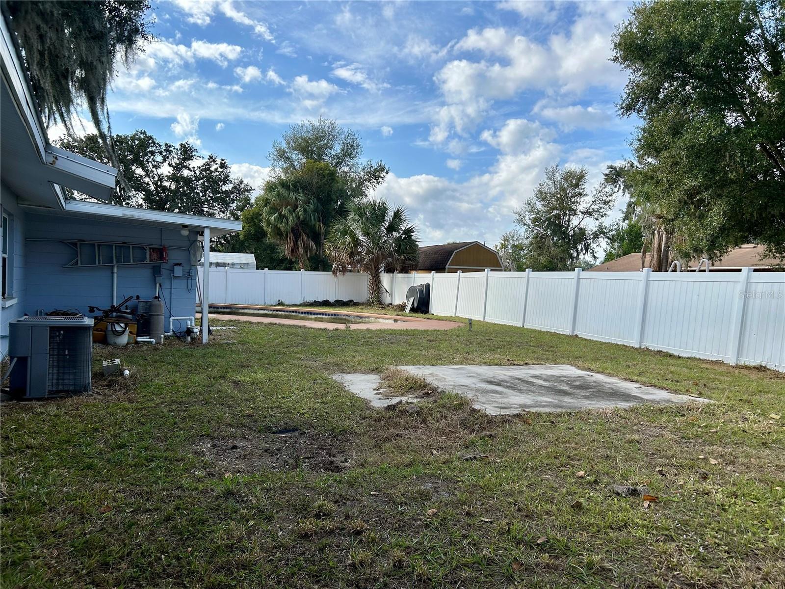 Image 11 of 44 For 5009 Poplar Avenue