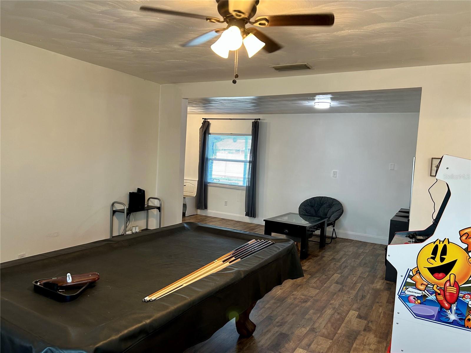 Image 43 of 44 For 5009 Poplar Avenue