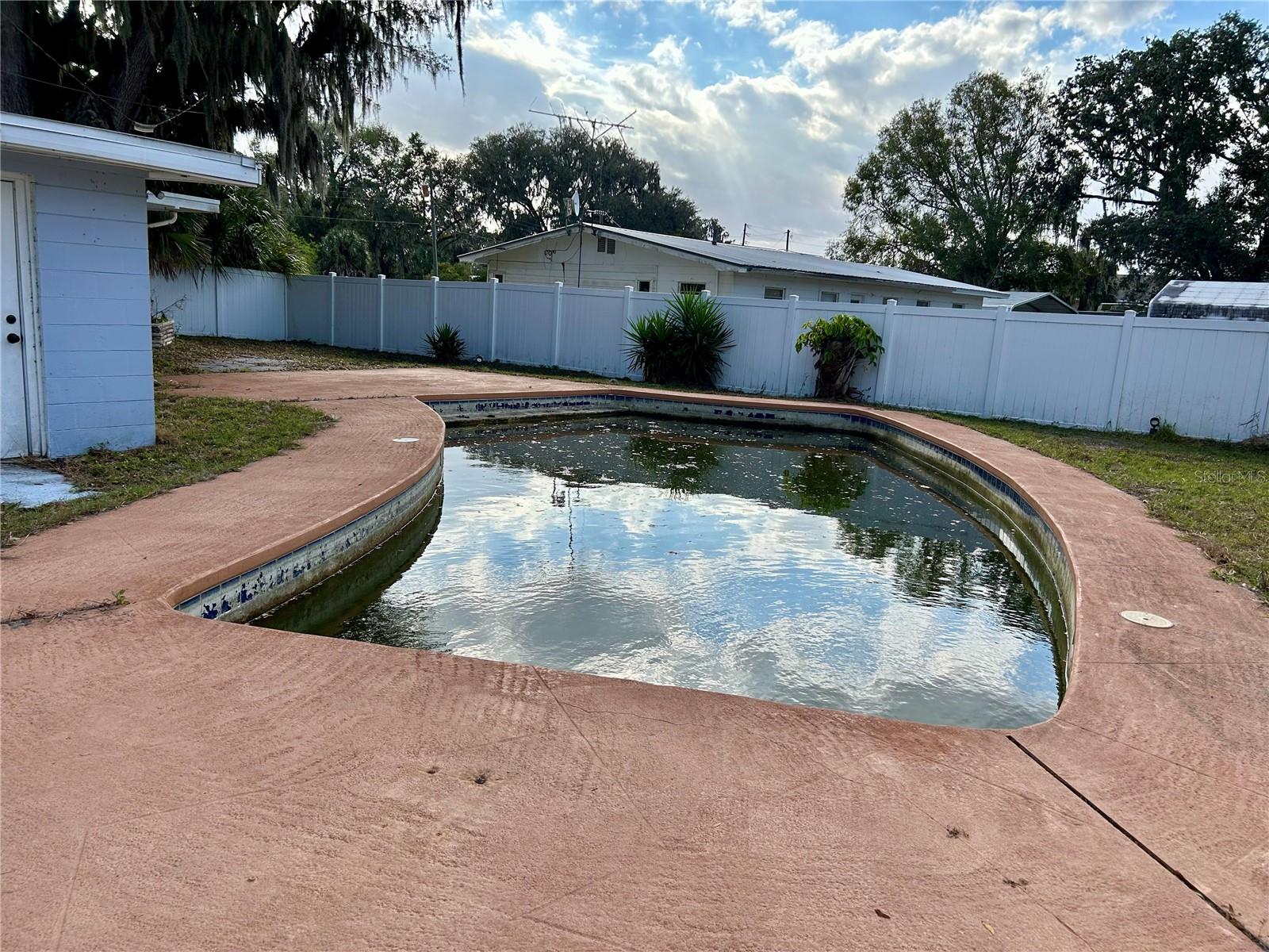 Image 9 of 44 For 5009 Poplar Avenue