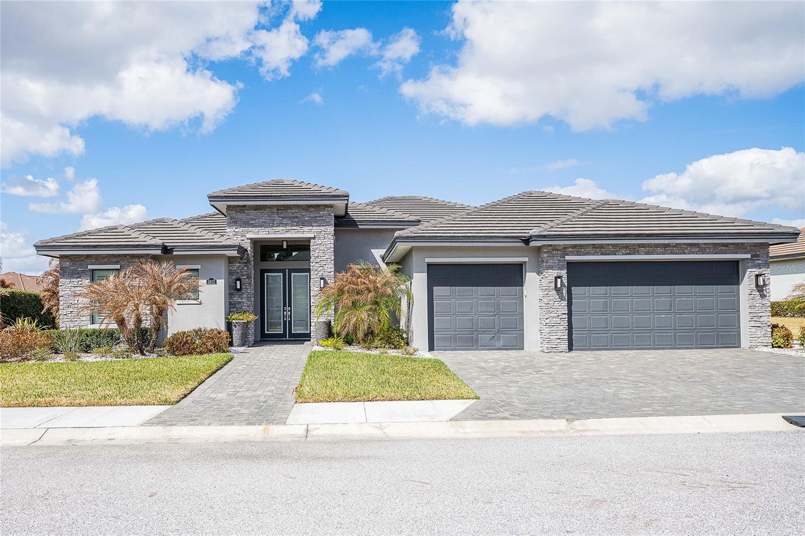 Details for 1957 Grasslands Boulevard, LAKELAND, FL 33803