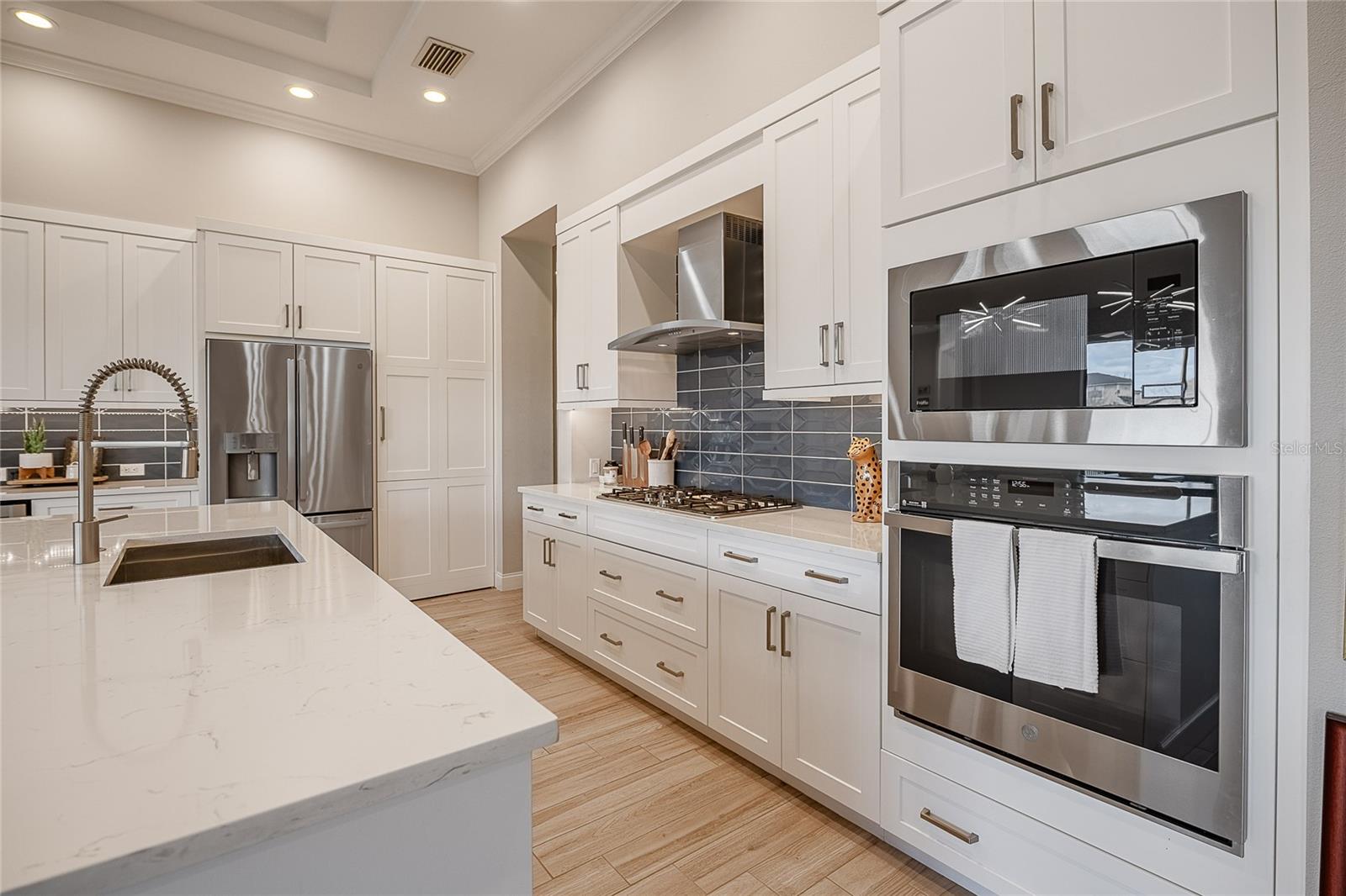 Image 11 of 57 For 1957 Grasslands Boulevard