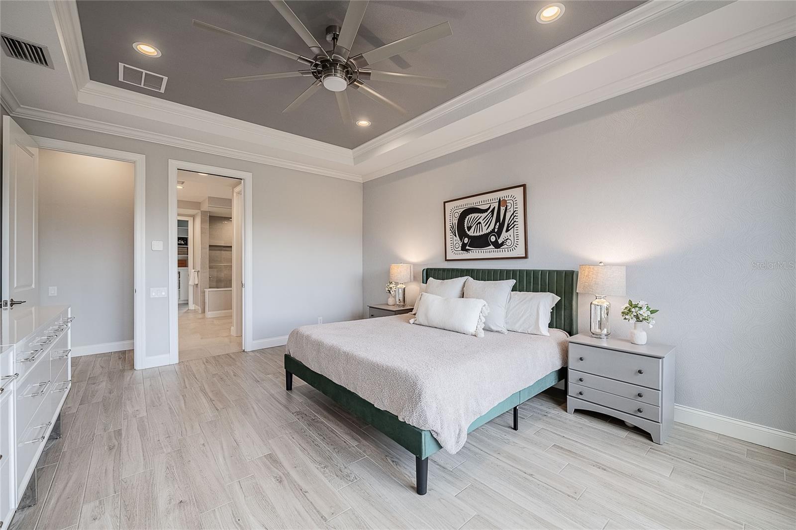 Image 22 of 57 For 1957 Grasslands Boulevard