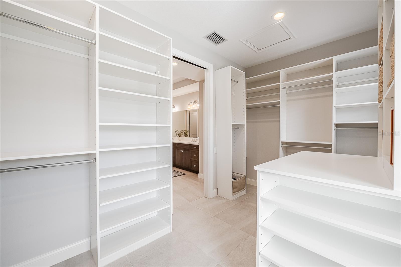 Image 29 of 57 For 1957 Grasslands Boulevard