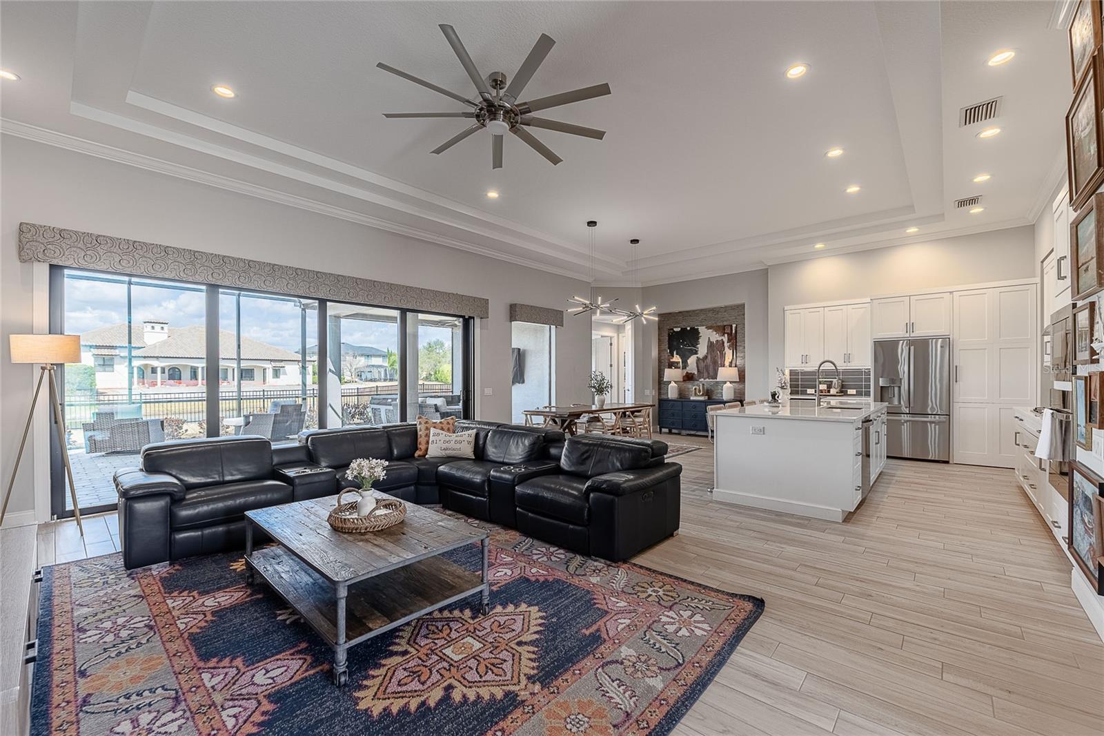 Image 5 of 57 For 1957 Grasslands Boulevard