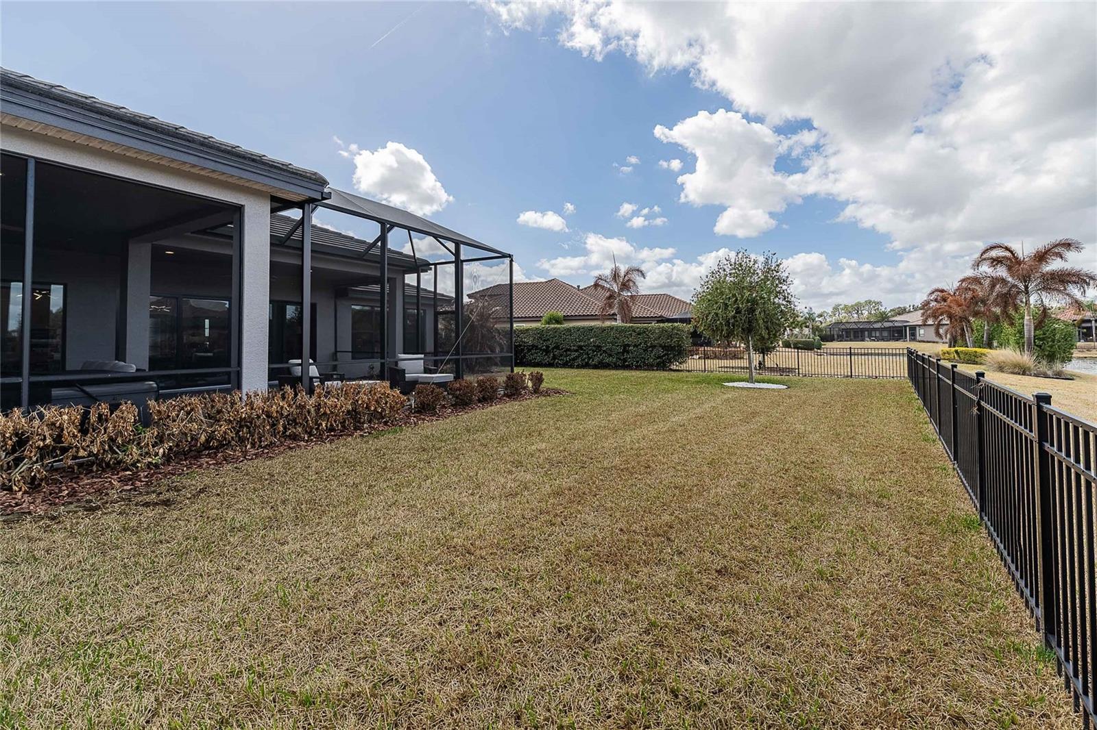 Image 56 of 57 For 1957 Grasslands Boulevard