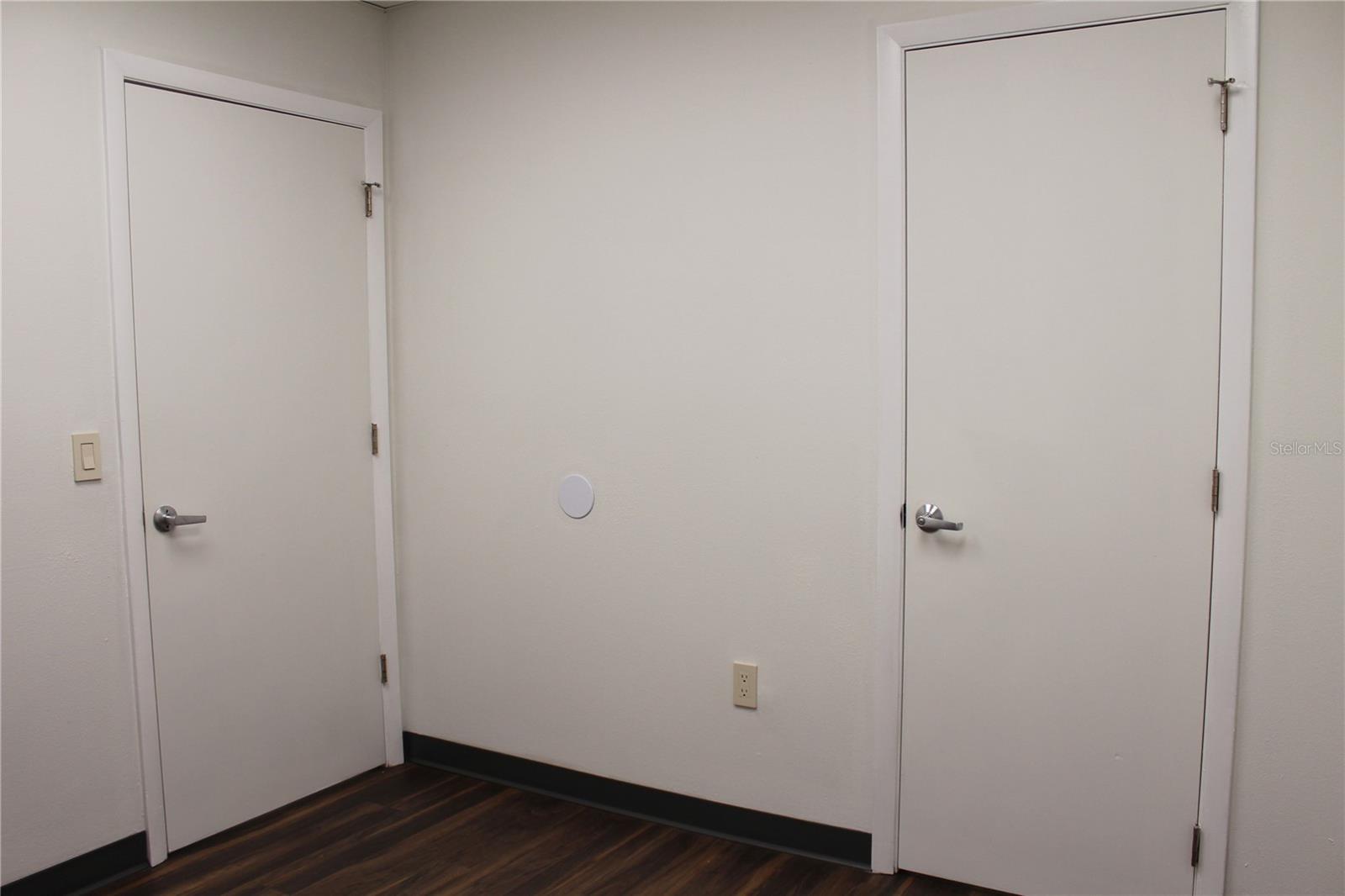 Image 18 of 39 For 1525 Lakeland Hills Boulevard