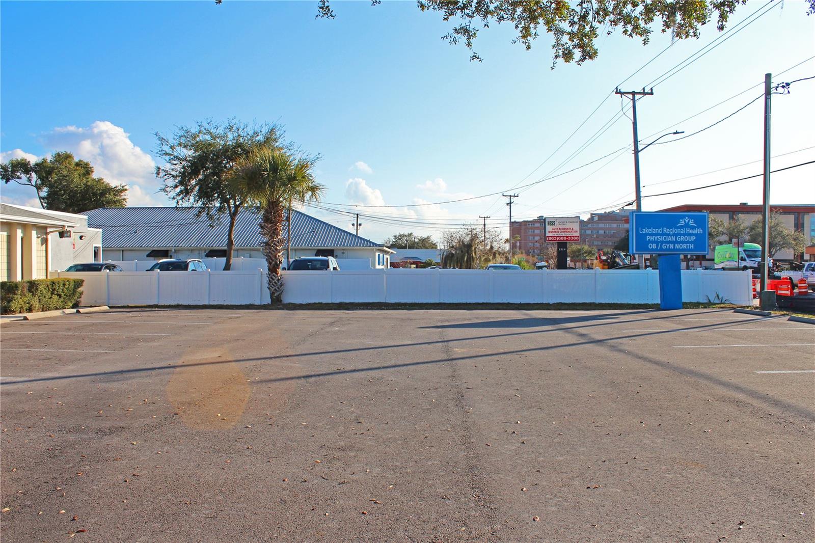 Image 2 of 39 For 1525 Lakeland Hills Boulevard