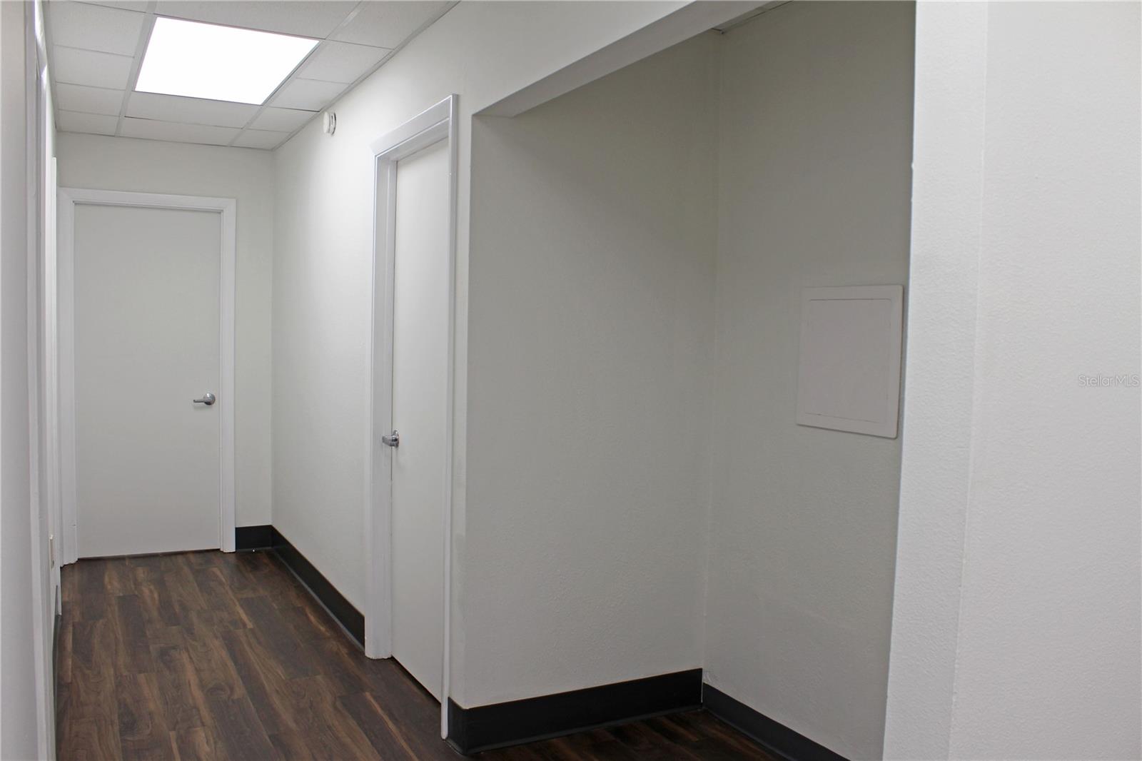 Image 33 of 39 For 1525 Lakeland Hills Boulevard