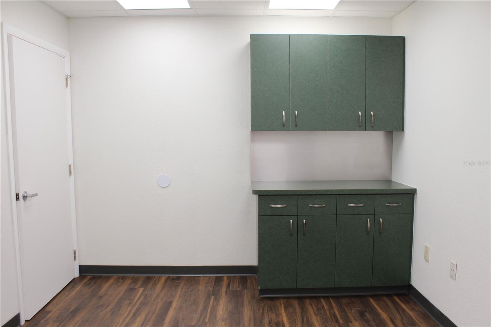 Image 36 of 39 For 1525 Lakeland Hills Boulevard