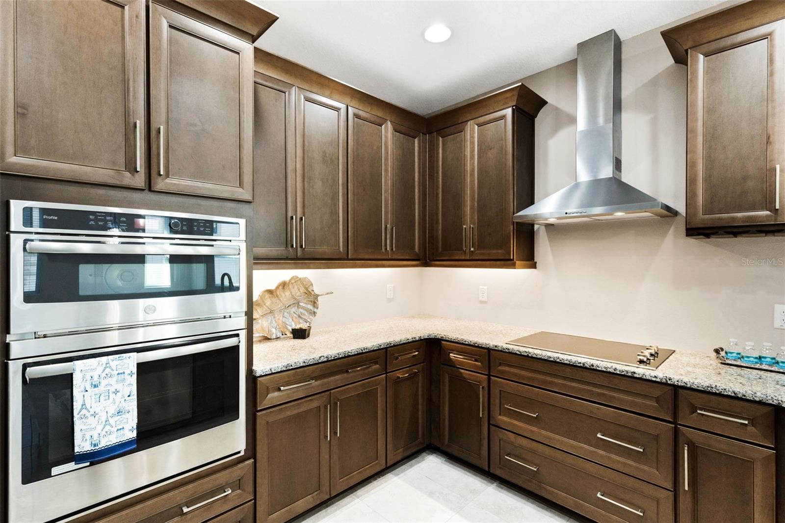 Image 12 of 68 For 4030 Solamor Street