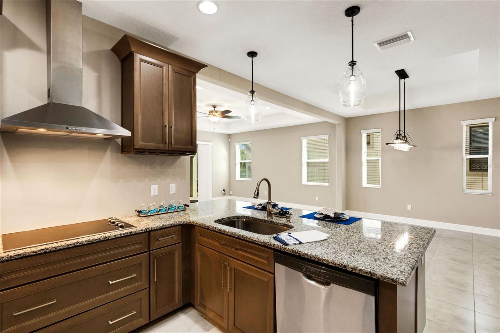 Image 14 of 68 For 4030 Solamor Street