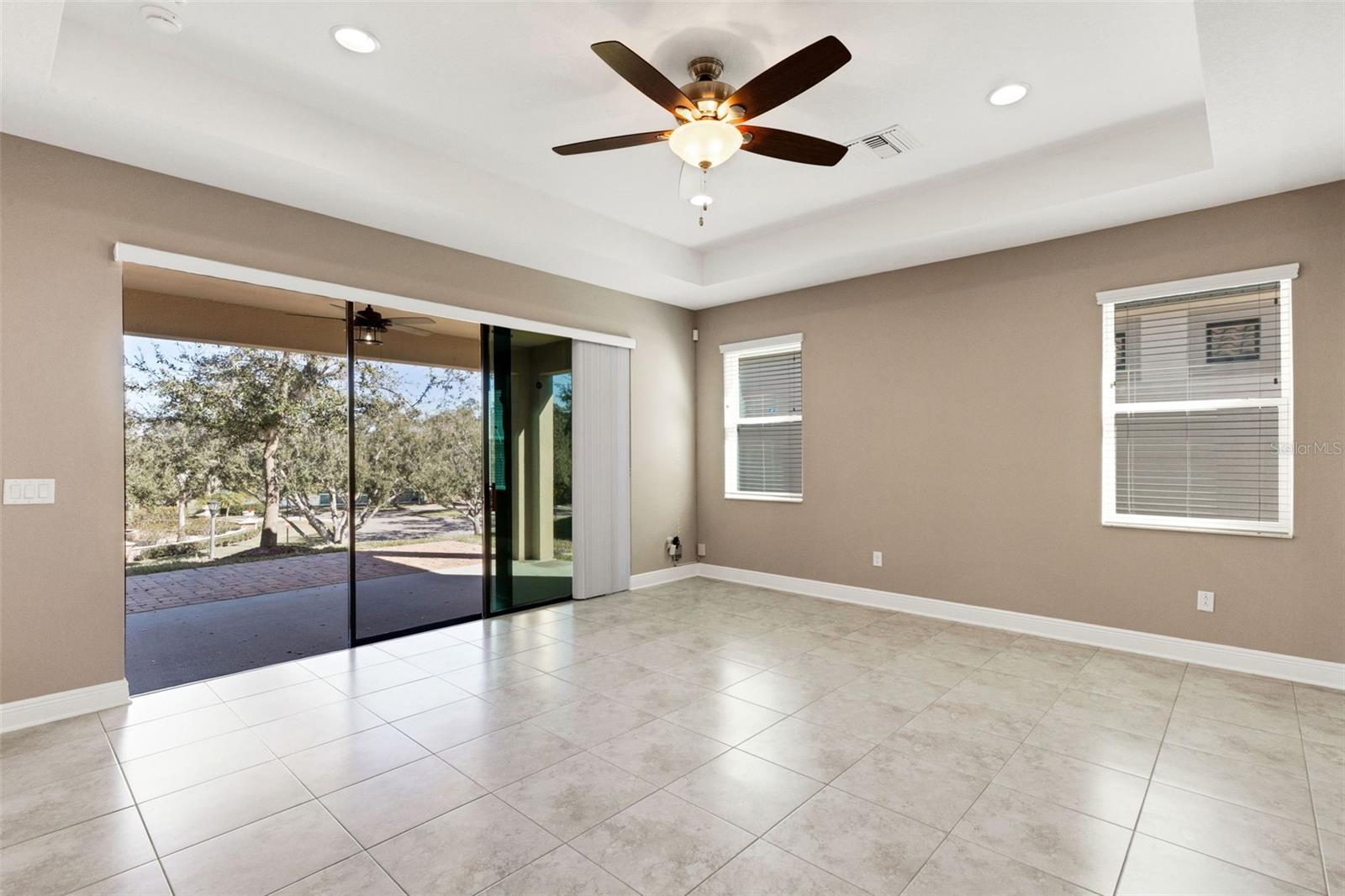 Image 23 of 68 For 4030 Solamor Street