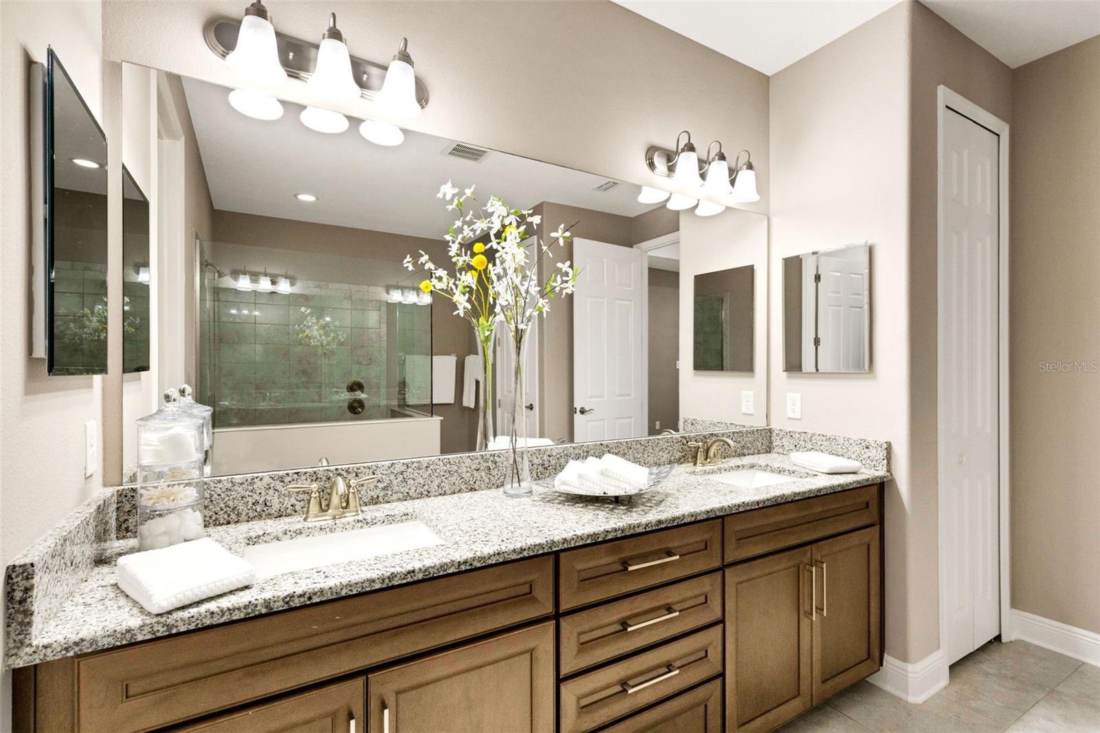 Image 27 of 68 For 4030 Solamor Street