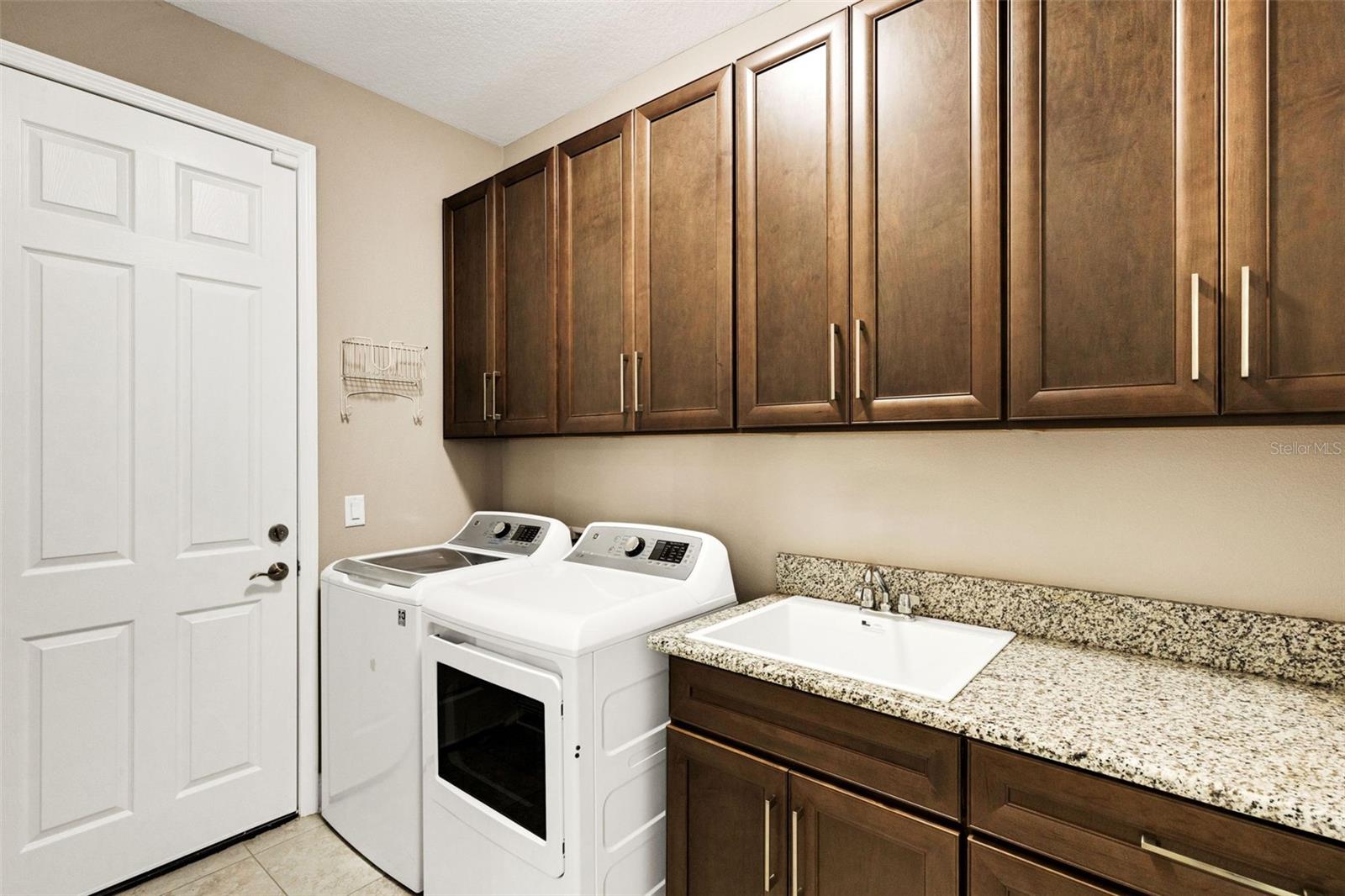 Image 36 of 68 For 4030 Solamor Street