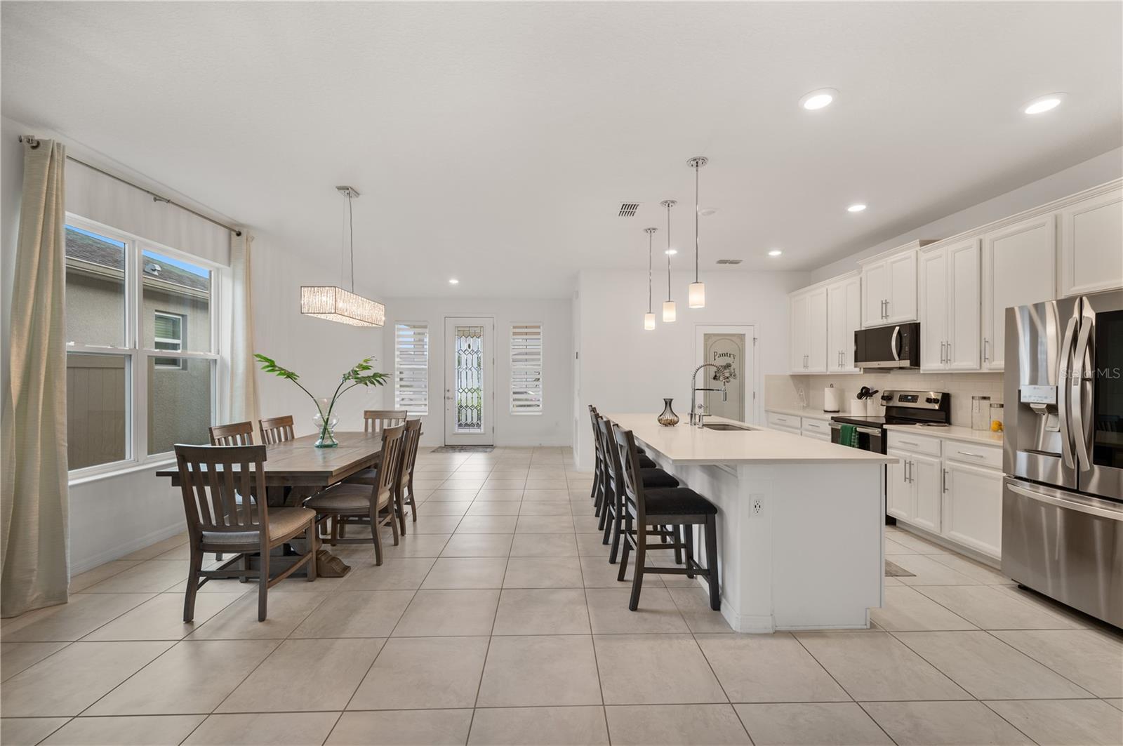 Image 14 of 51 For 2887 Parkfield Road