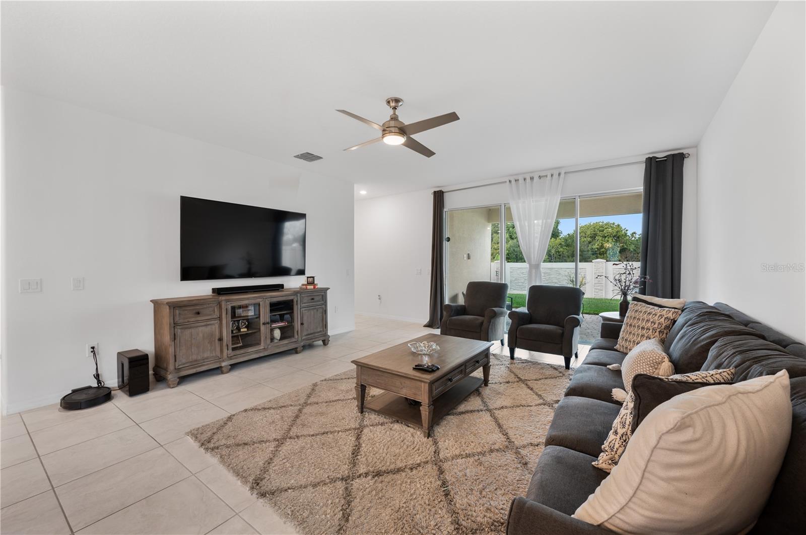 Image 17 of 51 For 2887 Parkfield Road