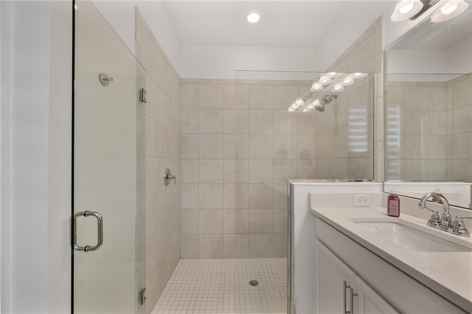 Image 26 of 51 For 2887 Parkfield Road