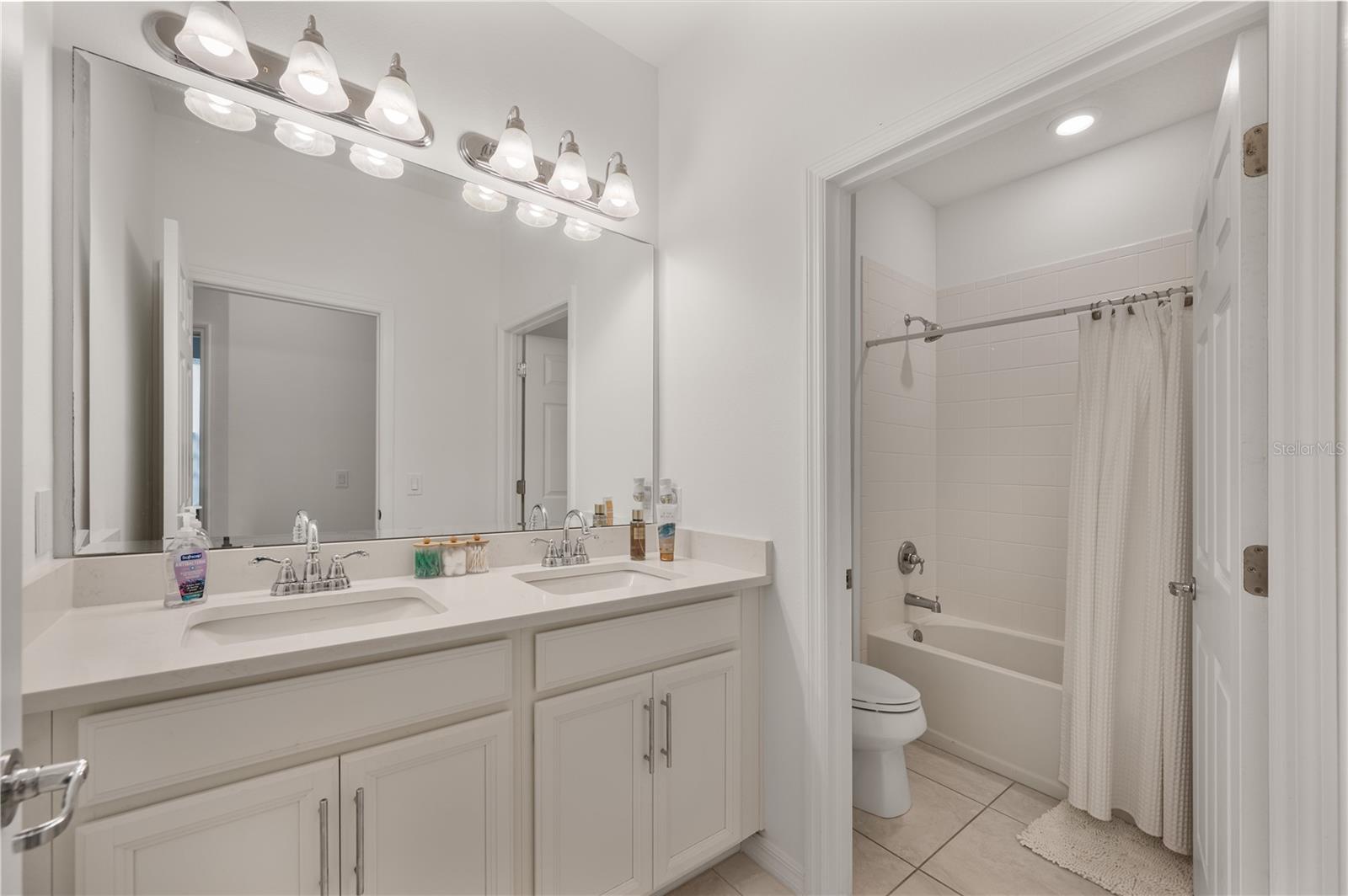 Image 31 of 51 For 2887 Parkfield Road