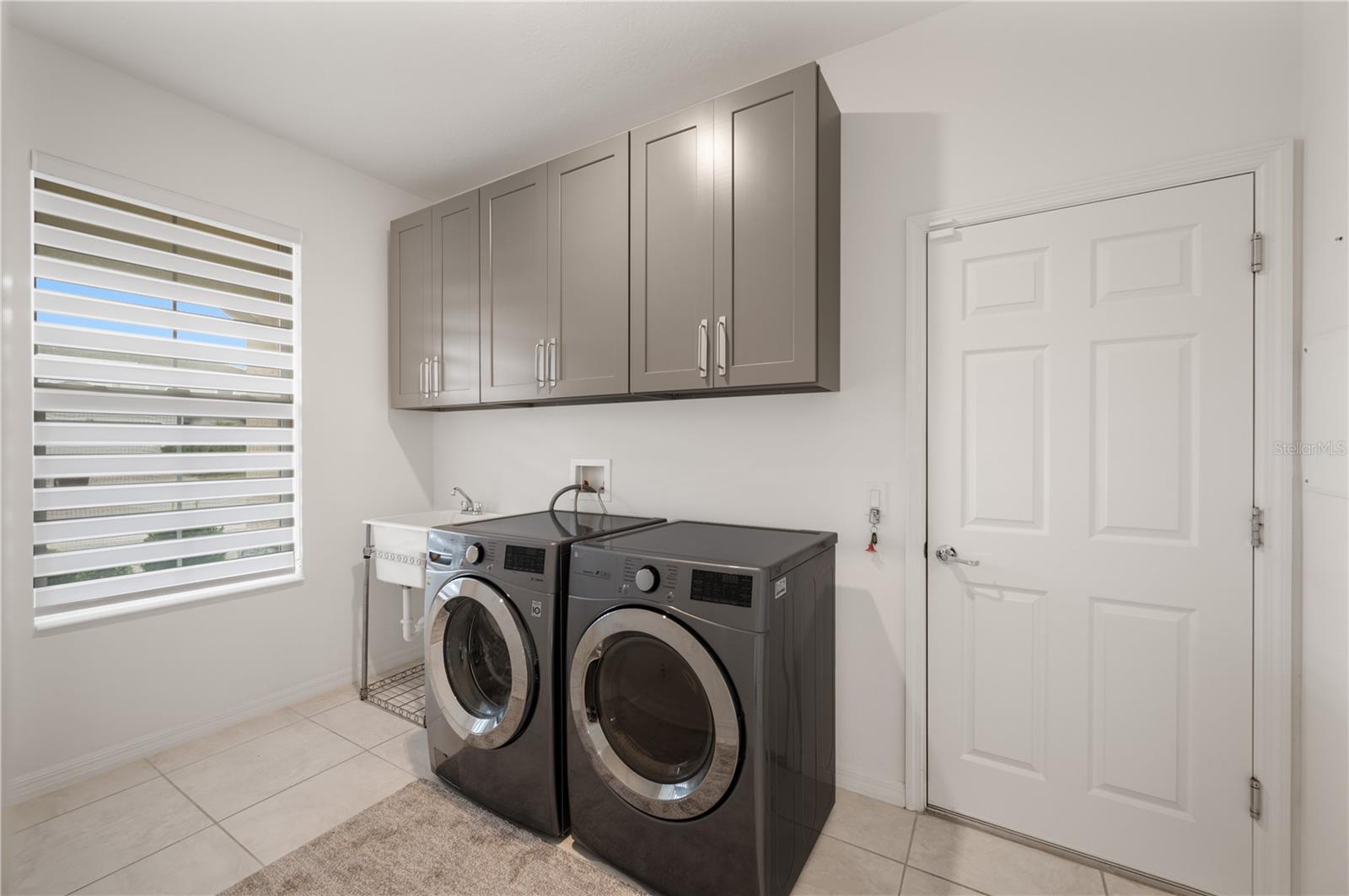 Image 35 of 51 For 2887 Parkfield Road