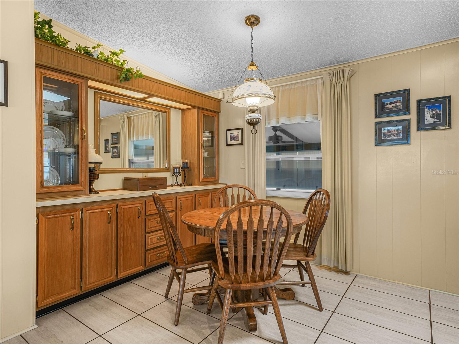 Image 6 of 29 For 1730 Sherwood Hill Drive