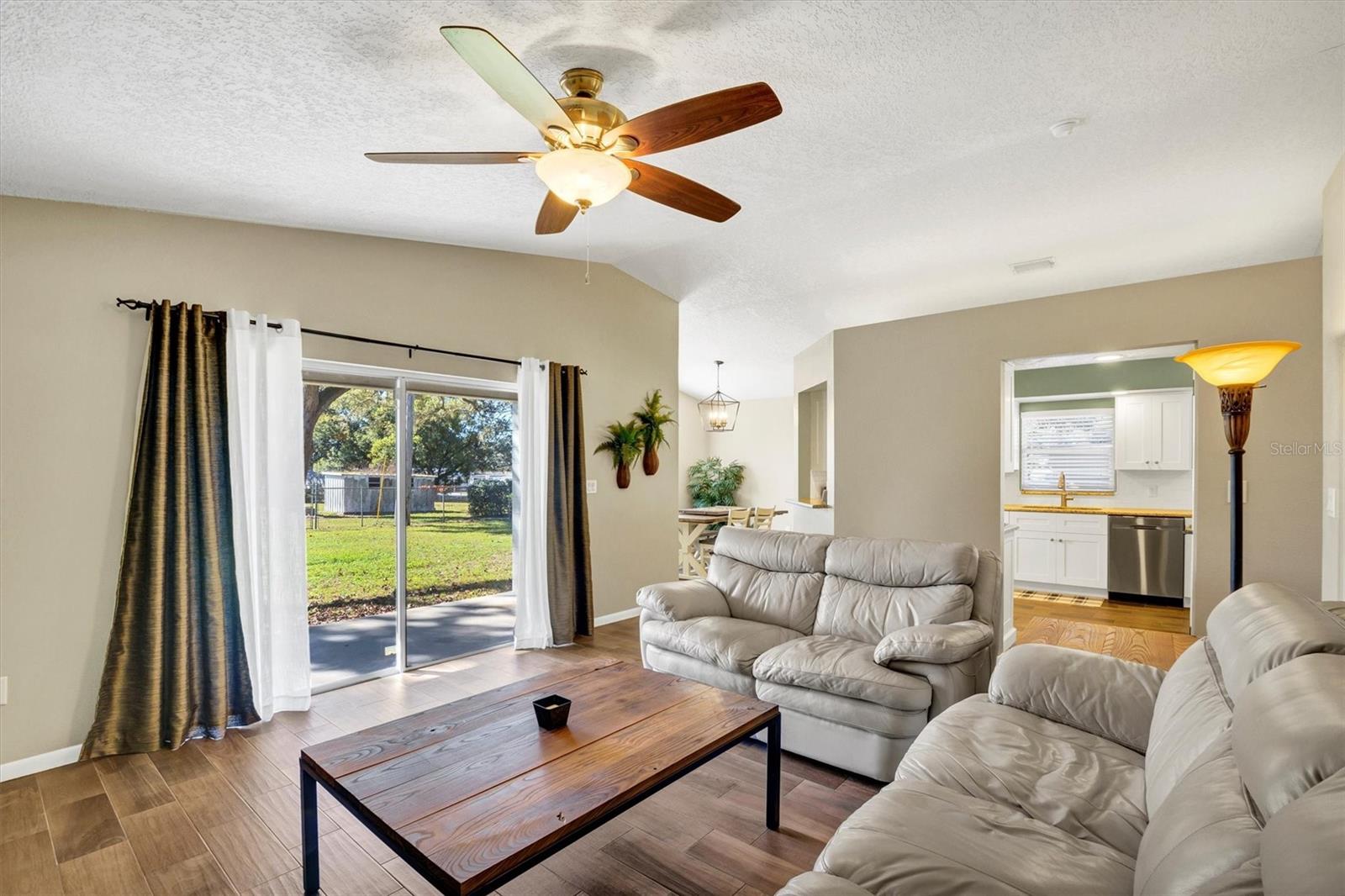 Image 7 of 27 For 526 Palencia Place