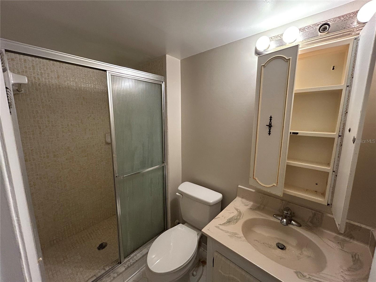 Image 8 of 13 For 333 Lake Howard Drive Nw 202a