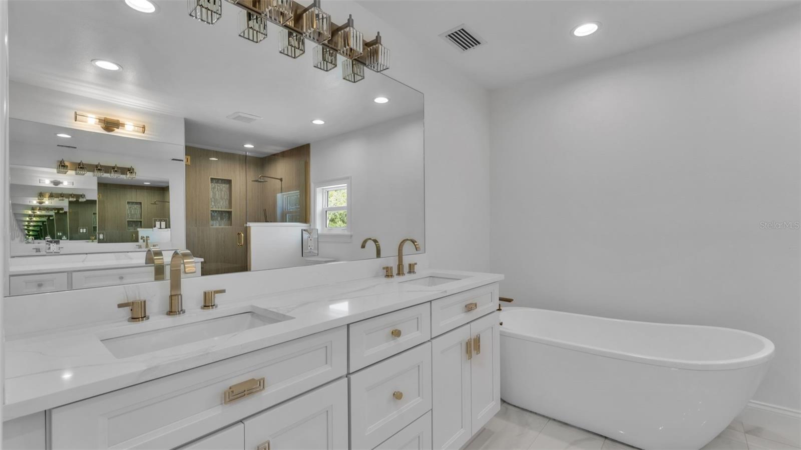 Image 37 of 100 For 13 Bogey Drive